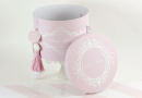 Cutie carton rotunda trusou botez fetita stil baroc, in nuante de roz cu alb " Alma "
